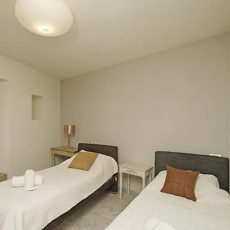 Casa Elena ורג'אטה