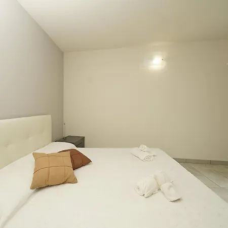 Casa Elena * ורג'אטה